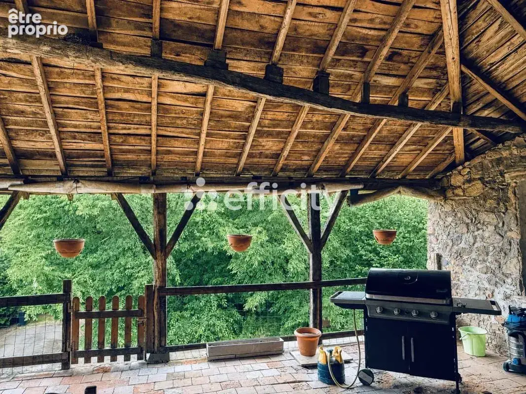 Maison 4 pièces 128 m² à vendre à Cuinzier (42460) - photo 2