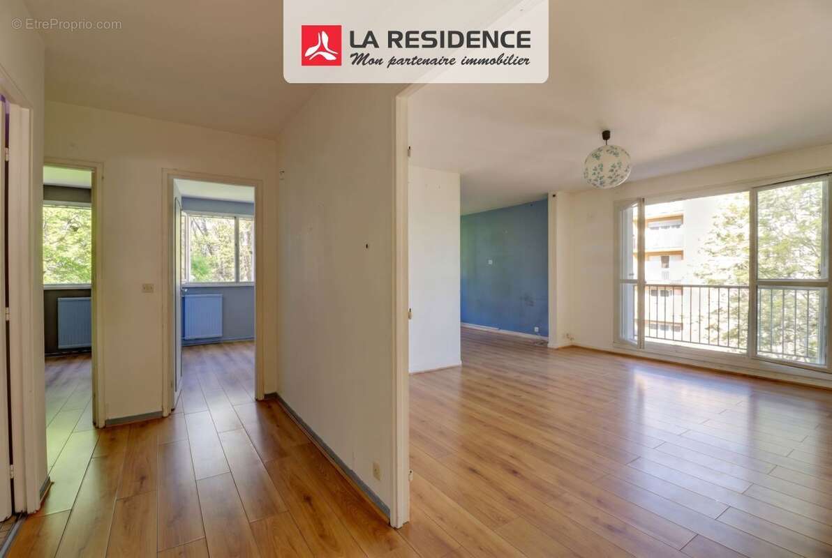 Appartement à VERNEUIL-SUR-SEINE