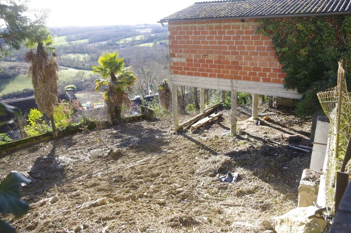 Grange en cours de transformation à vendre 1 pièces à MONTESQUIOU (32) 42.50 m² sur terrain de 400 m² environ - photo 4