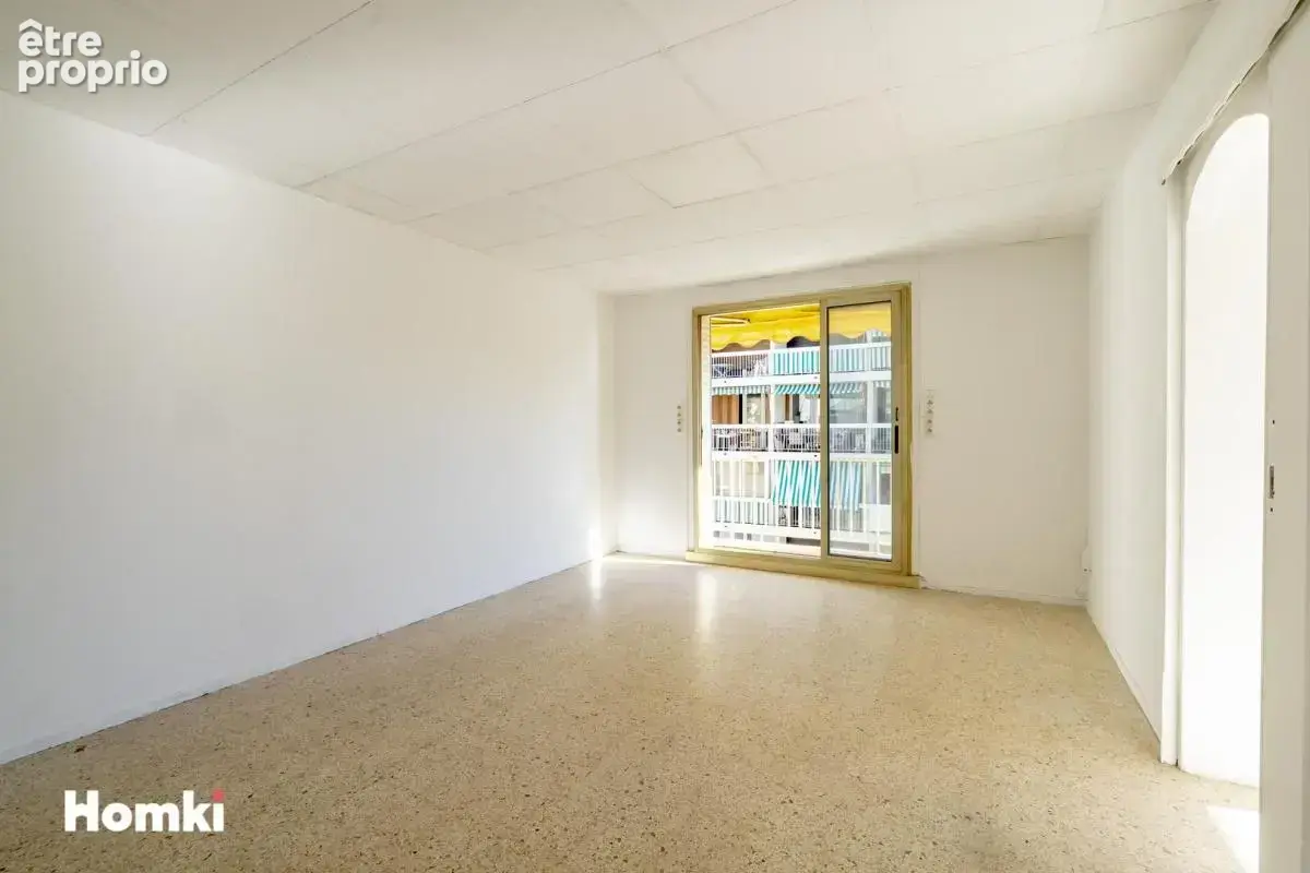 Appartement T4 de 64 m² à Antibes 06160, Rue Bricka - photo 2