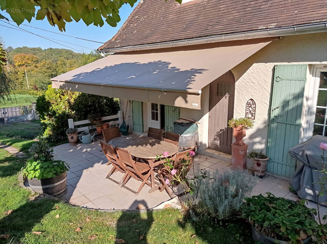 Maison à GENSAC