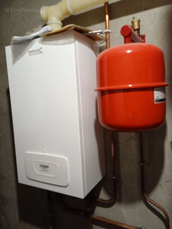 Maison à HAUTEVILLE-LOMPNES