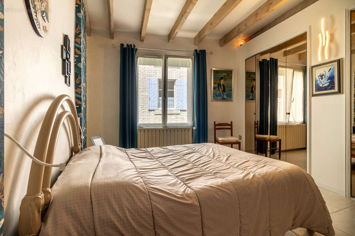 Maison à PORT-D'ENVAUX
