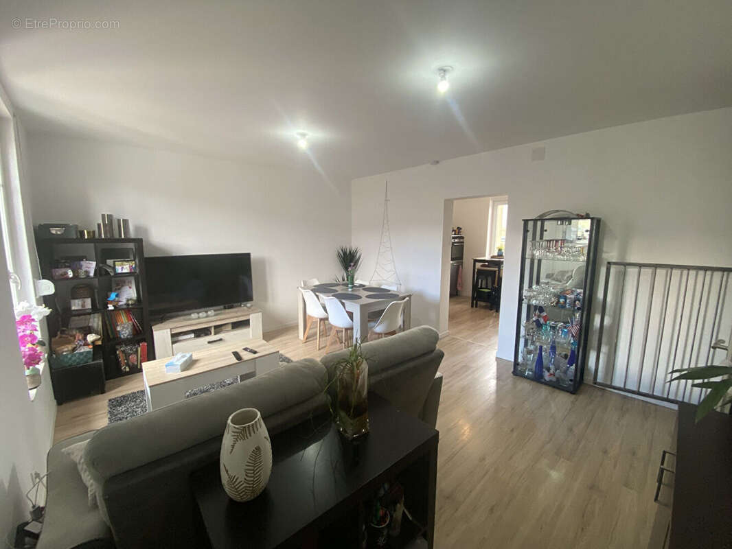 Appartement à NEUVES-MAISONS