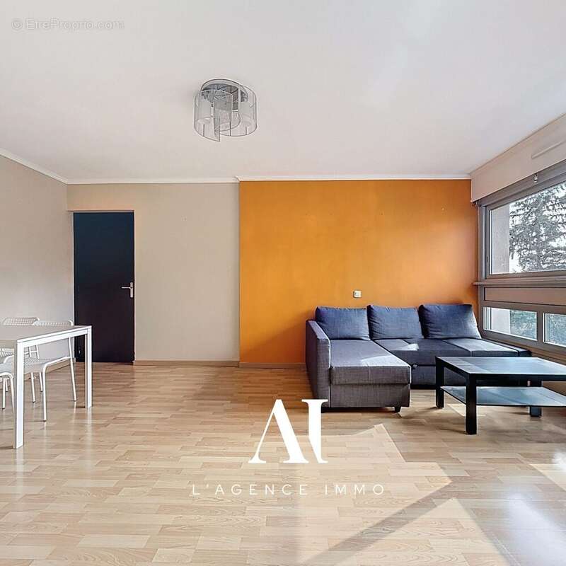 Appartement 4 pièces 85 m² à vendre à Ferney-Voltaire (01210) - photo 2