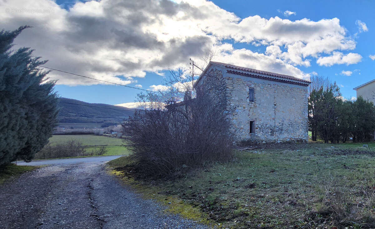 Maison à PEYRUIS