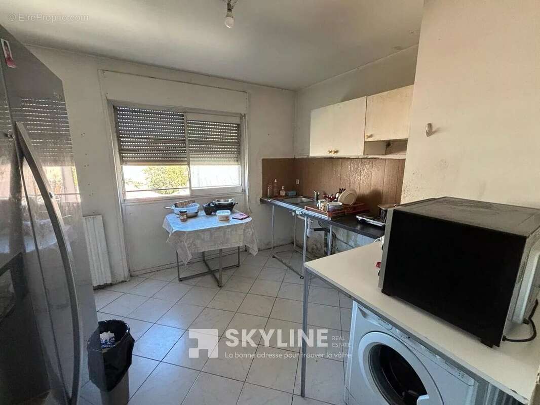 Appartement à MARSEILLE-3E