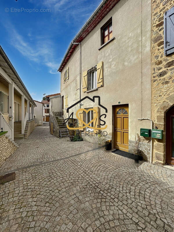 Maison à CHAURIAT