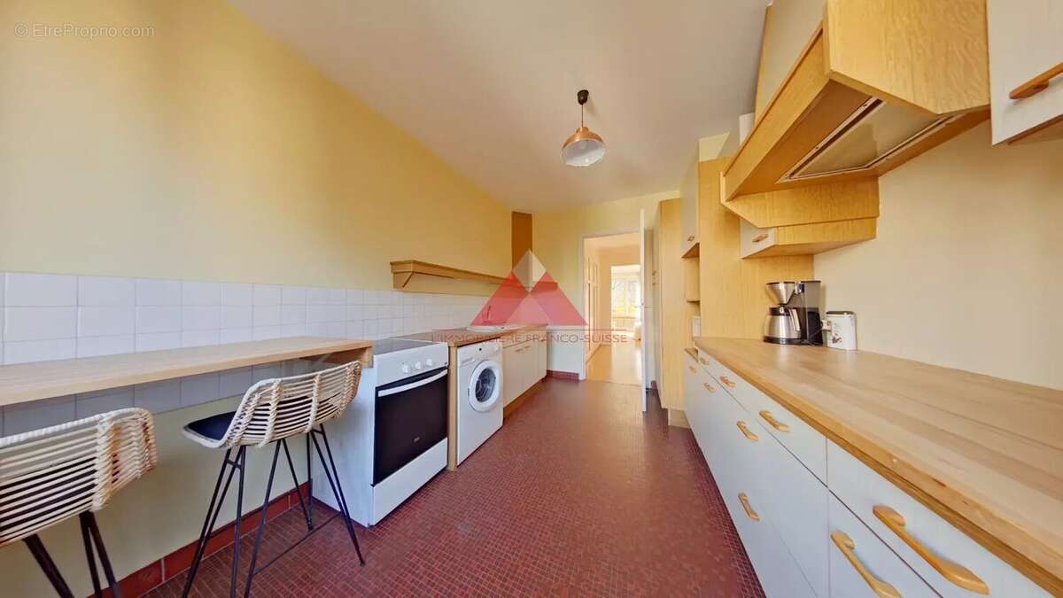 Appartement à TASSIN-LA-DEMI-LUNE