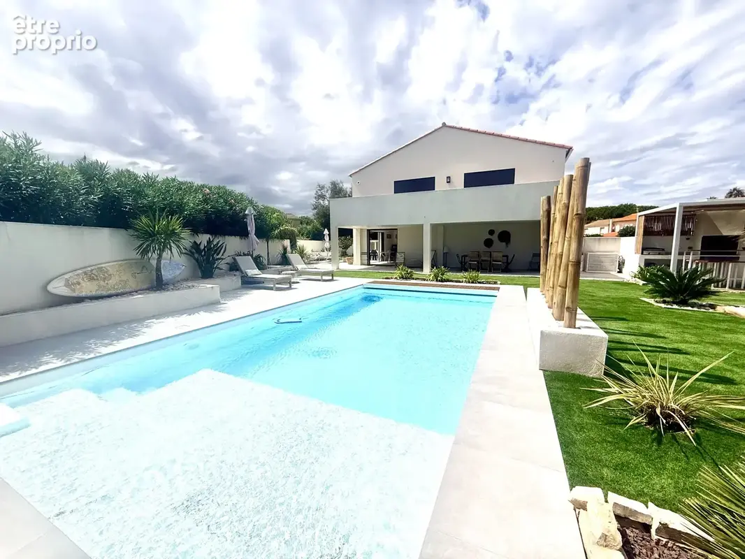 Superbe Villa avec piscine, 66750 Saint Cyprien. - photo 2