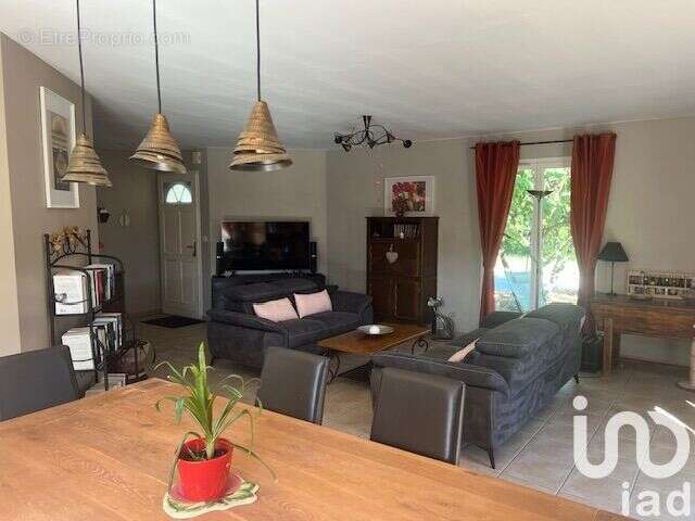 Photo 3 - Maison à COUTRAS