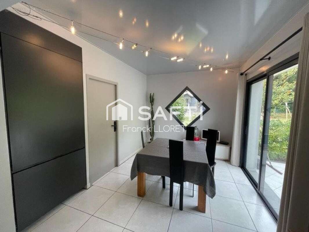 Photo 6 - Maison à VENDAYS-MONTALIVET