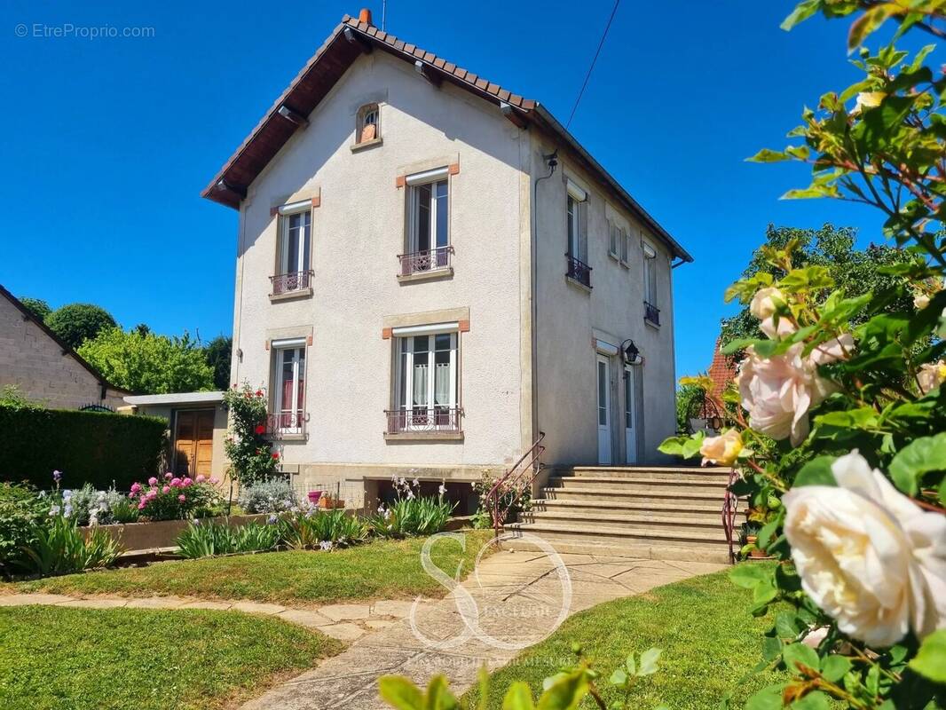 Maison à ROSNY-SUR-SEINE