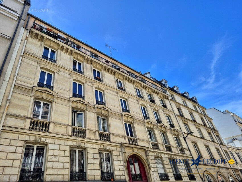 Appartement à PARIS-10E