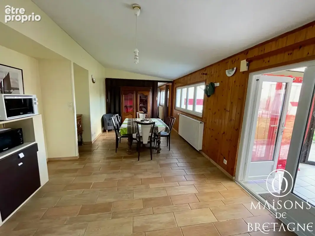 Ensemble immobilier à Rédéné 10 pièces 270 m2 - photo 9