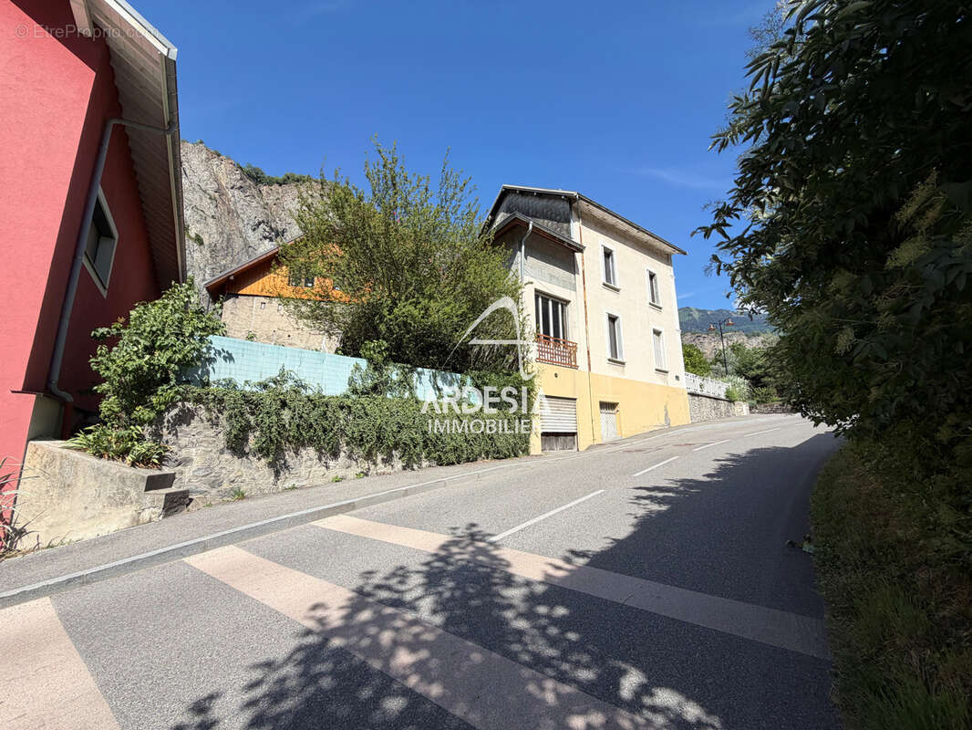 Pontamafrey   la tour-en-maurienne   ensemble immobilier à fort potentiel - photo 39