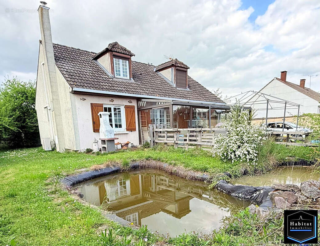 Maison à LE PLESSIS-BELLEVILLE