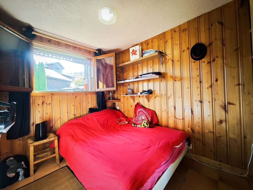 Appartement à MORILLON