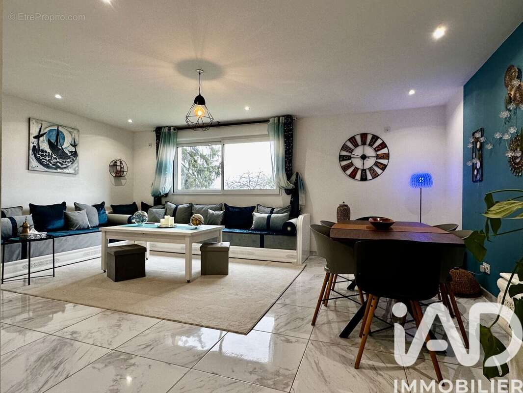 Photo 2 - Maison à FLEURY-LES-AUBRAIS