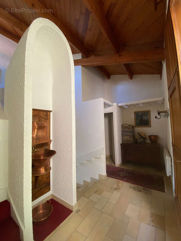 Maison à PUY-L&#039;EVEQUE