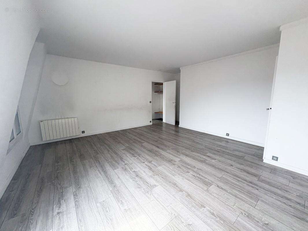 Appartement à RUEIL-MALMAISON