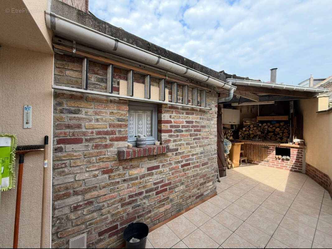 Amiens - quartier saint acheul - 4 chambres - cour - cave - photo 10