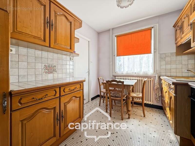 Appartement à CHATENOY-LE-ROYAL
