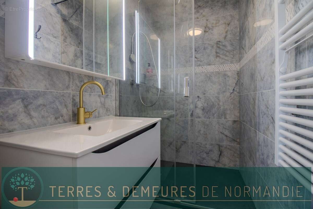 Dieppe Front de Mer  Appartement de 93,25 m² avec Vue Mer et Jardinet, à 5 Minutes du Centre-Ville - photo 6