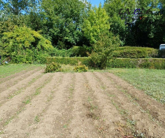 Terrain à COULONGES-SUR-L&#039;AUTIZE