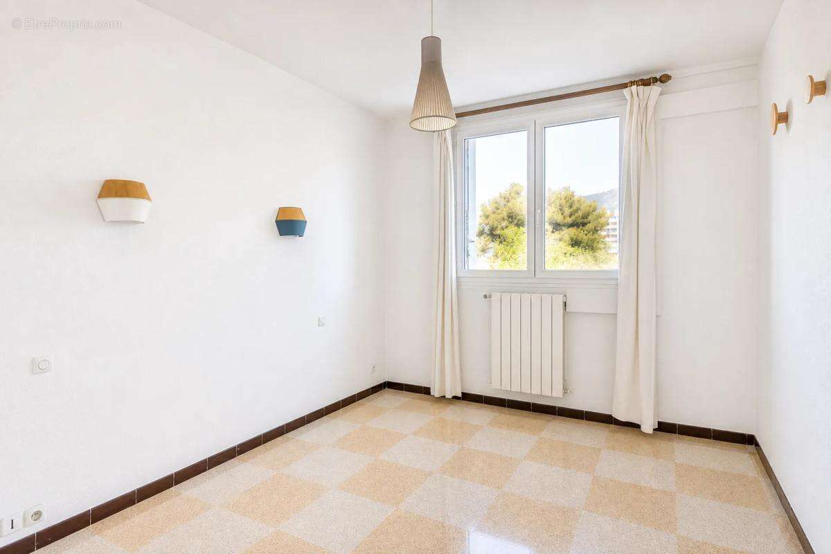 Appartement lumineux de 75 m² à Toulon - photo 8
