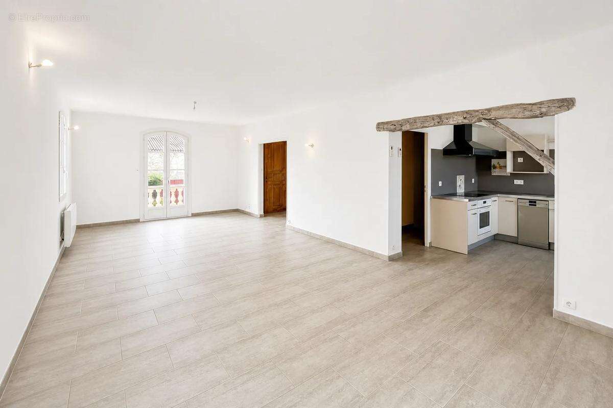 Maison à LAPALUD