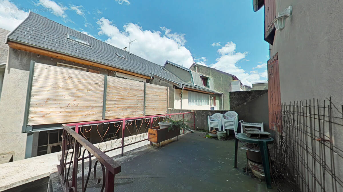 Appartement à LA MURE