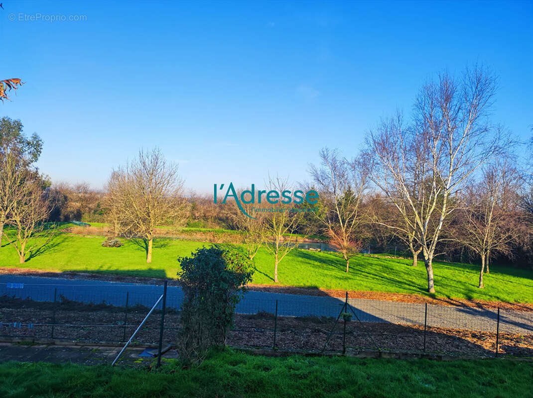 Maison à MONTREVAULT