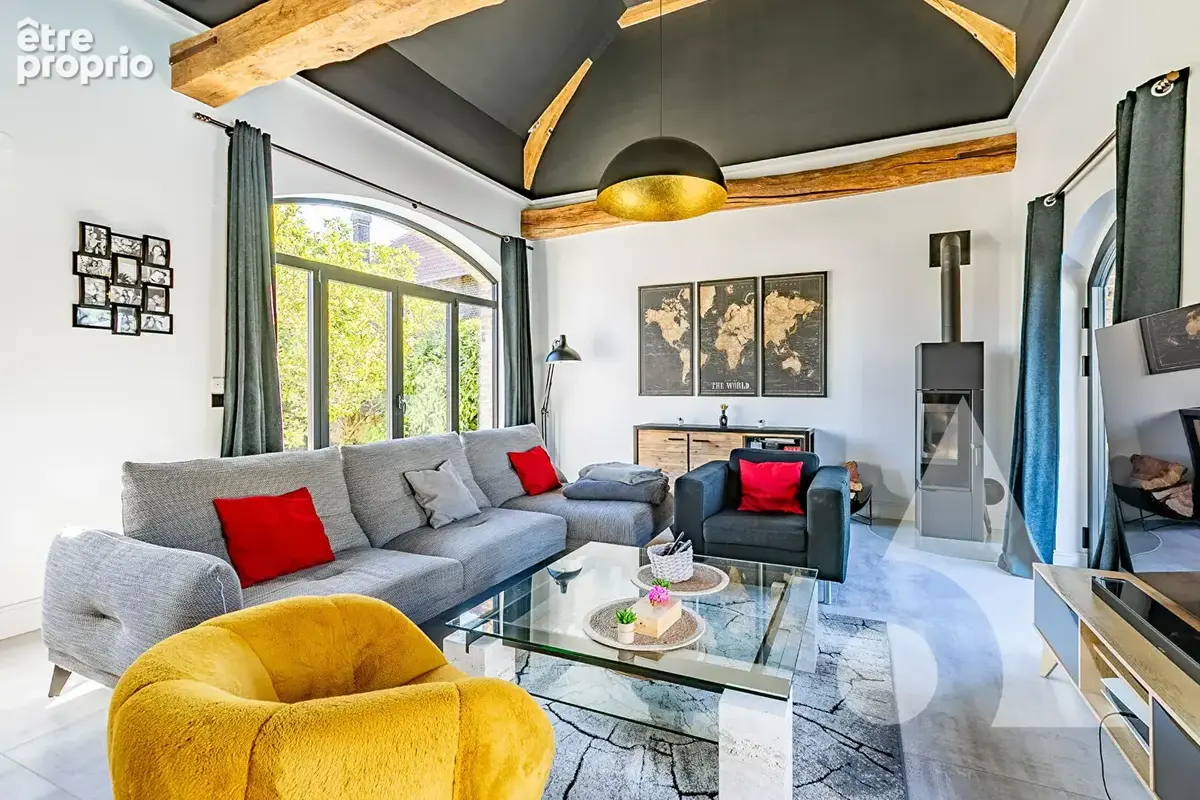 Corps de ferme  rénové 5 chbres avec piscine et dépendance - photo 2