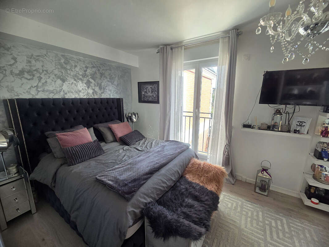 Maison à LE BLANC-MESNIL