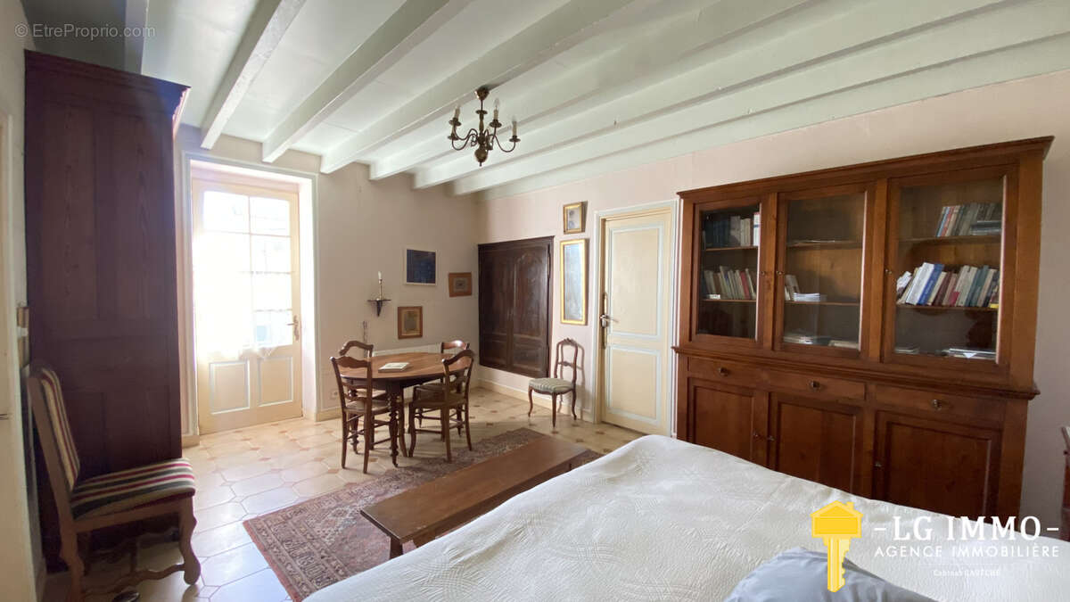 Maison à BOUTENAC-TOUVENT