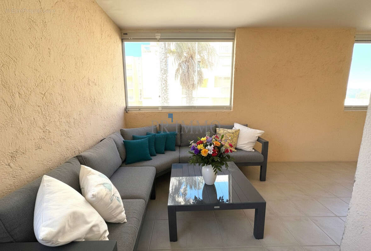 Appartement à BORMES-LES-MIMOSAS