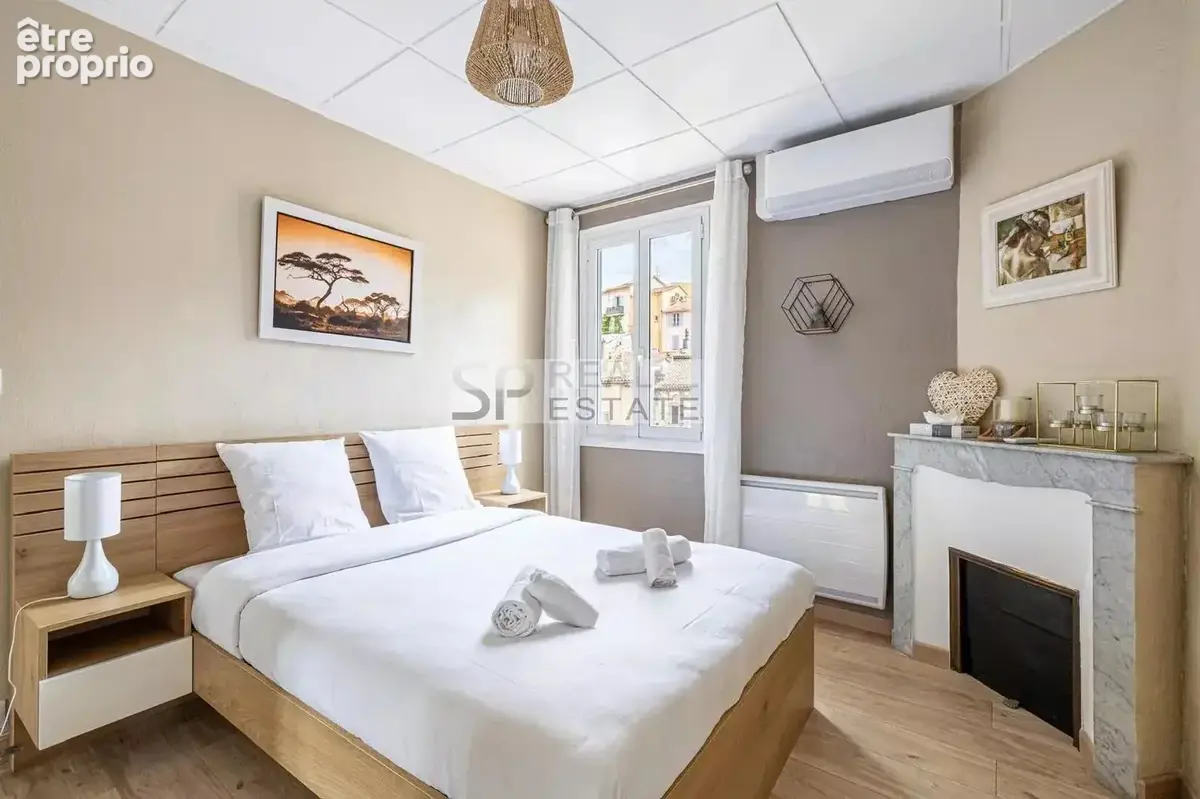 Cannes Suquet / Forville – Superbe 3 pièces  rénové, dernier étage, vendu meublé - photo 5