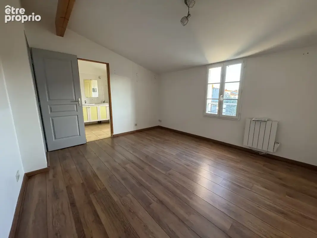 Maison 3 chambres - jardinet - garage - photo 3