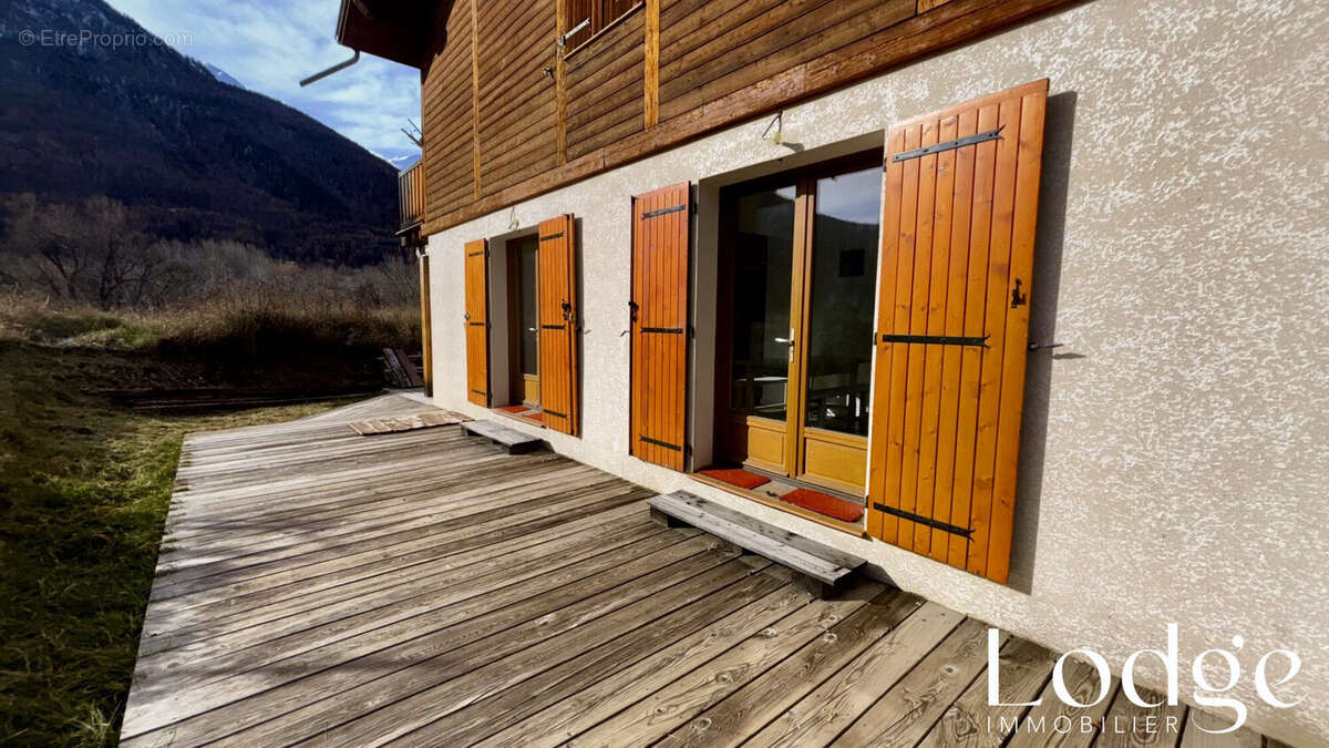 Appartement à LE MONETIER-LES-BAINS