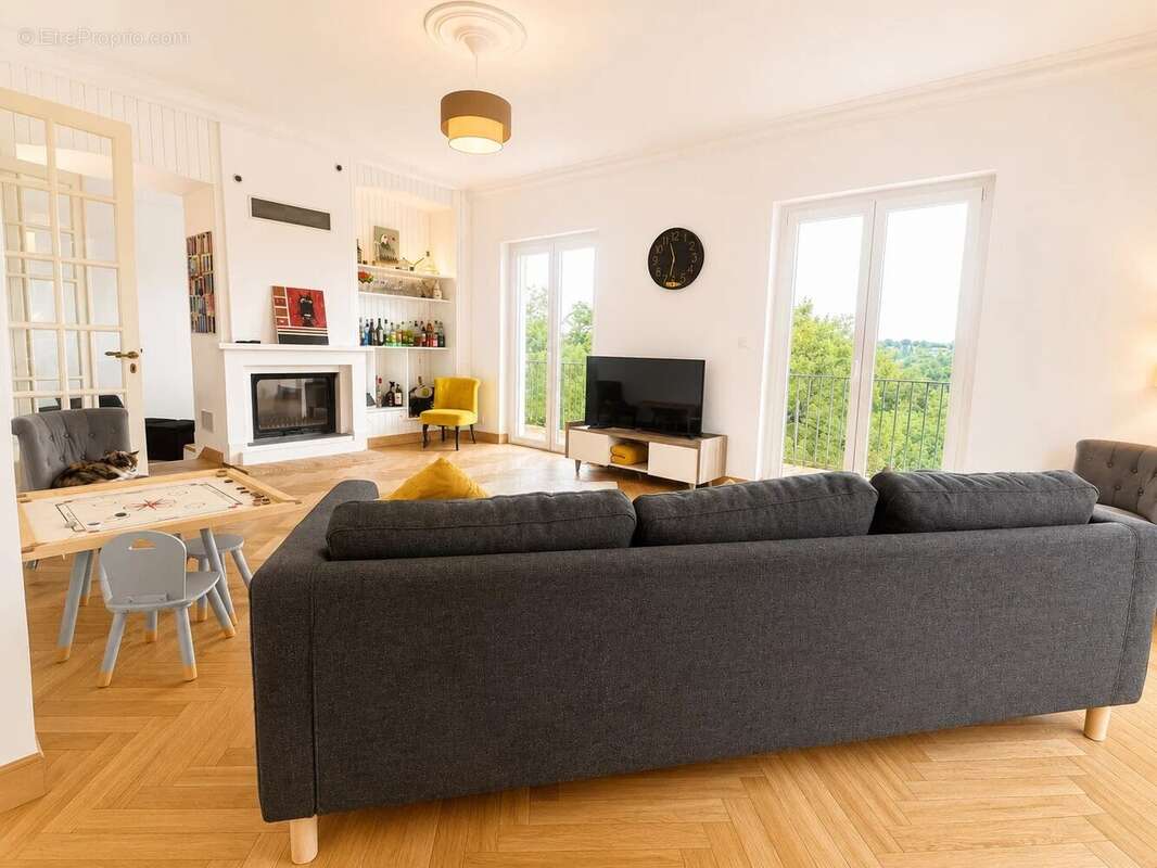 Maison T8 230 m2 - vue exceptionnelle - photo 6