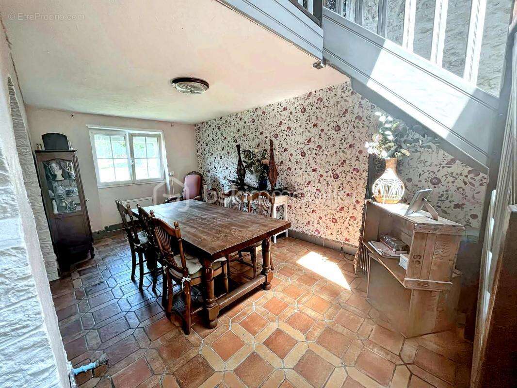 Maison à PORT-EN-BESSIN-HUPPAIN