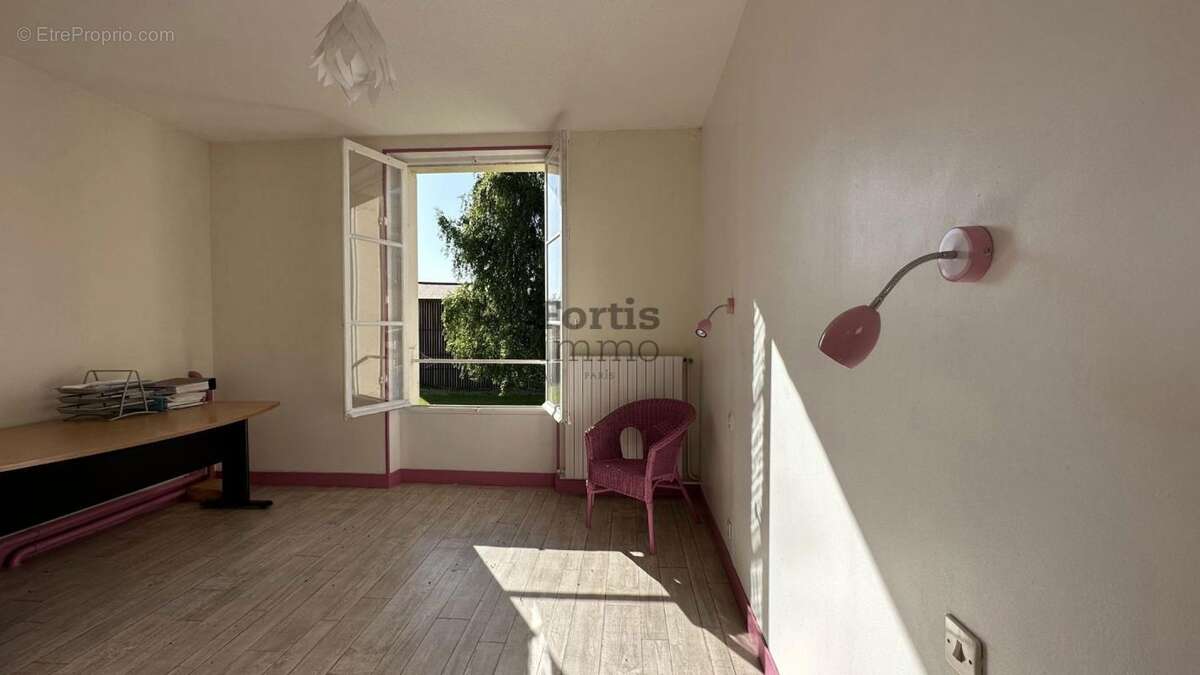 Maison à TORCY-EN-VALOIS