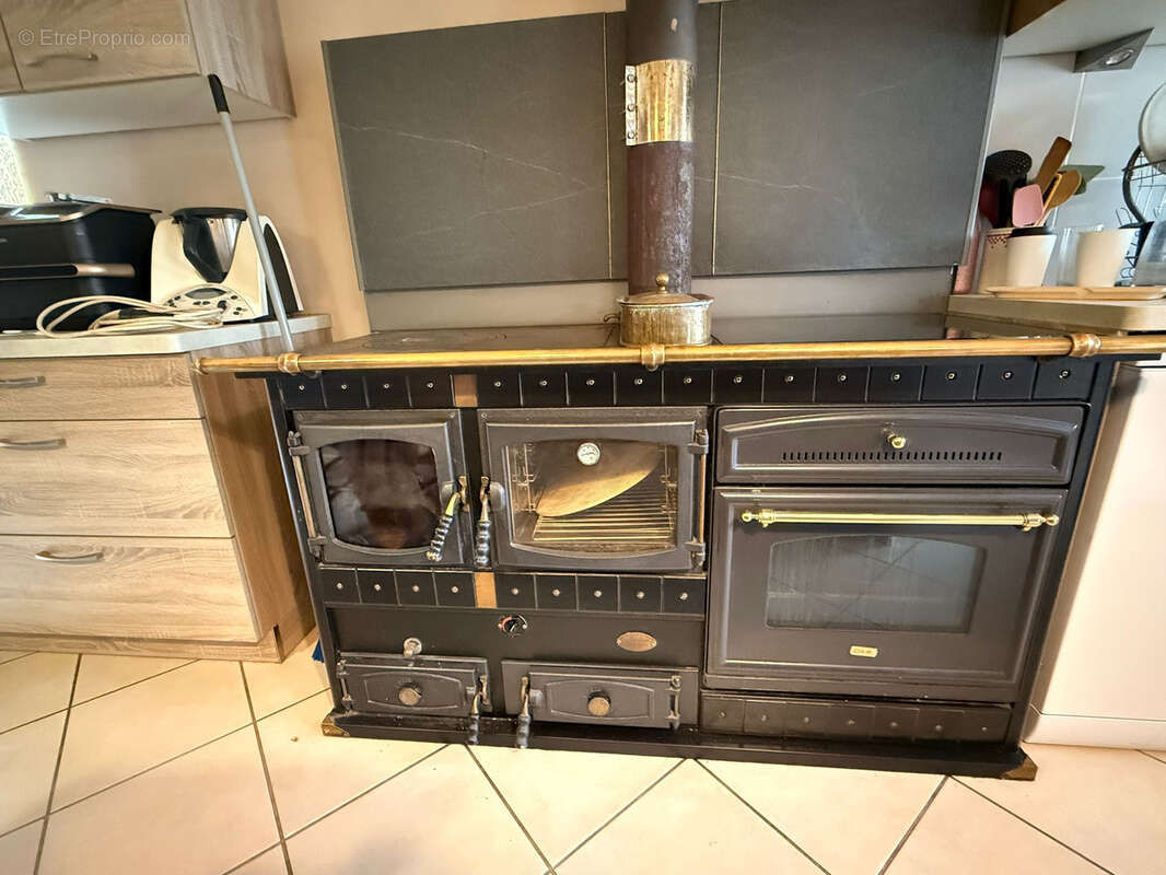 Maison à HYEVRE-MAGNY