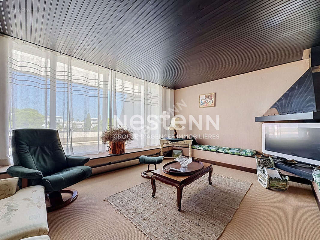 Port Camargue belle Marina de type P5 avec Appontement de 5.38M sur 15M - photo 12