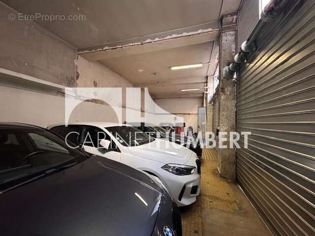 Parking à SAINT-ETIENNE