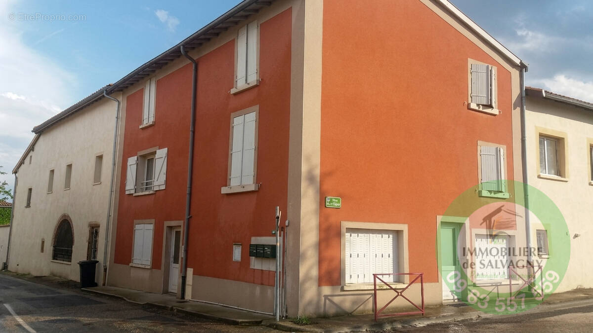 Appartement à DOMMARTIN