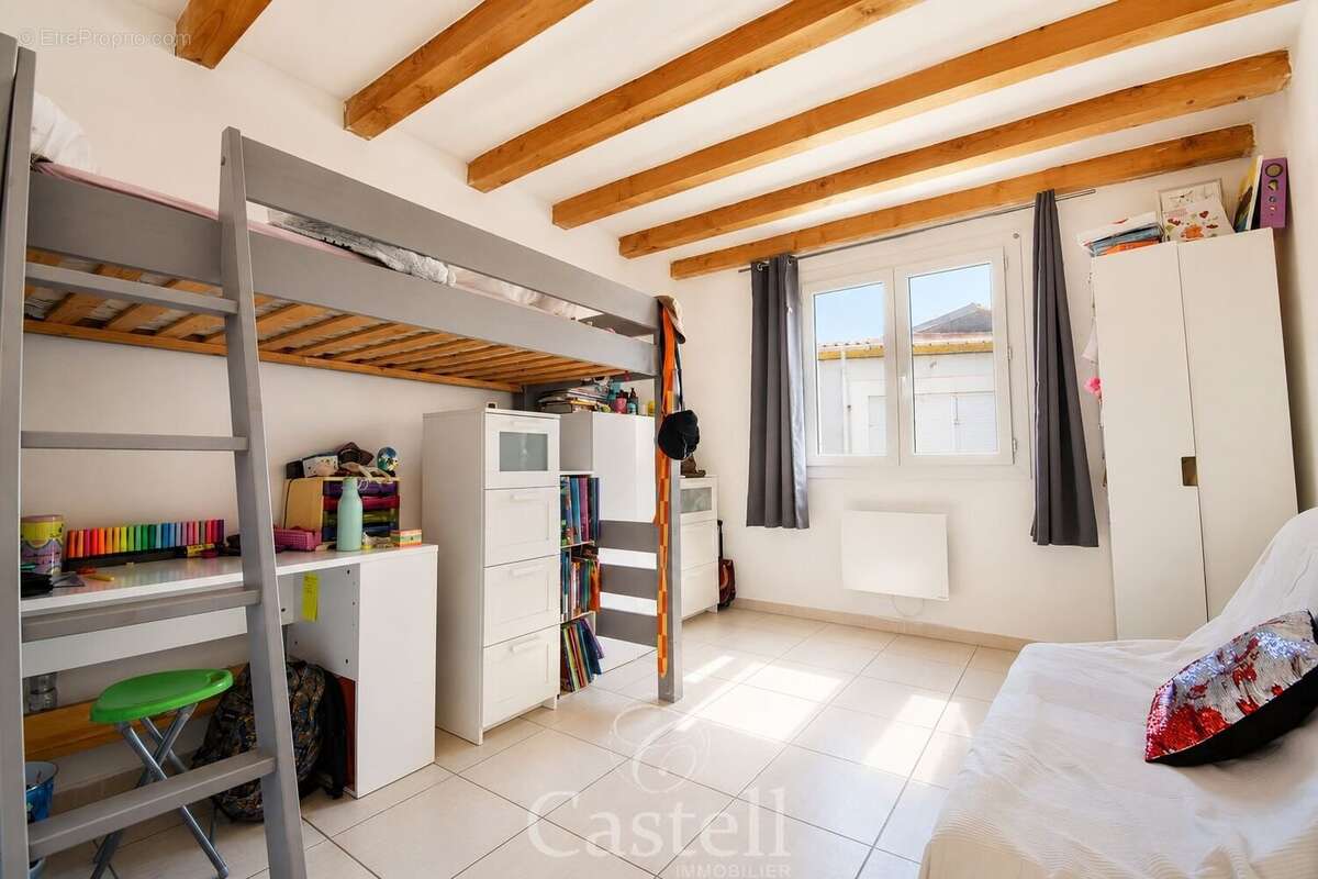 Appartement à FLORENSAC