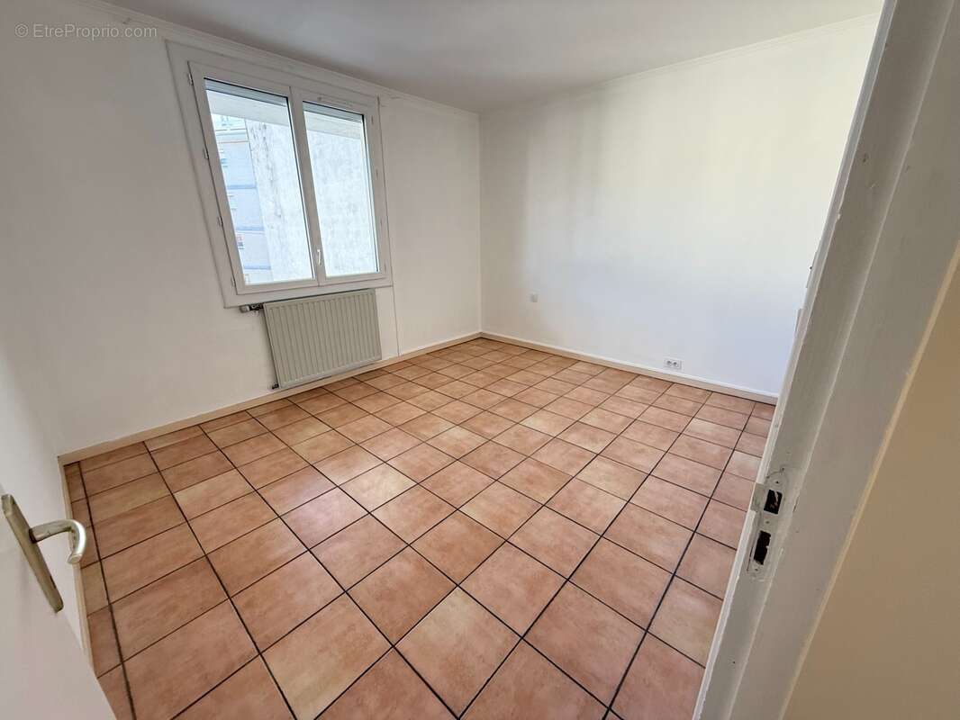 Appartement 106 m² avec parking et vue parc à Béziers Champs de Mars - photo 11