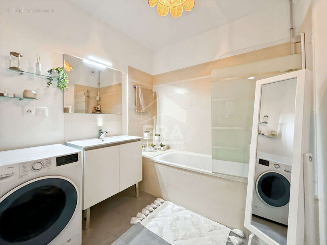 Appartement à MARSEILLE-14E